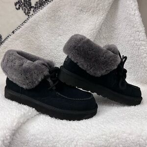 UGG Diara boots